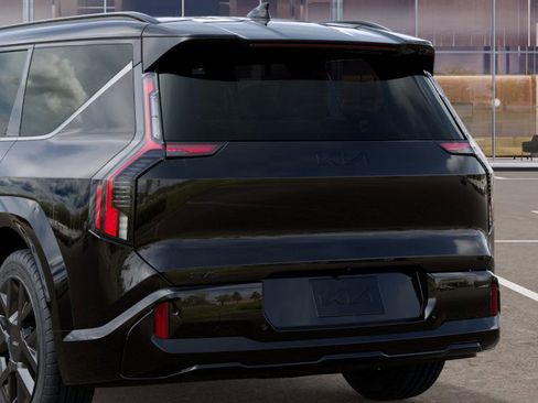 New 2026 Kia EV9 Land w/ Nightfall Edition Package image 13