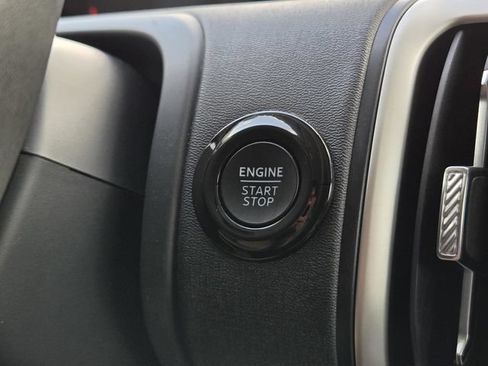 Used 2025 Ford Expedition Active RWD image 18