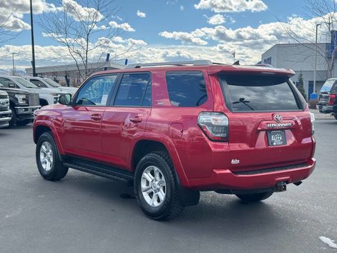 Used 2014 Toyota 4Runner SR5 Premium image 9
