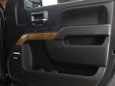 Used 2016 Chevrolet Silverado 2500 LTZ w/ Duramax Plus Package image 9