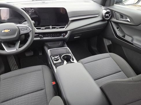 New 2026 Chevrolet Equinox LT FWD image 30