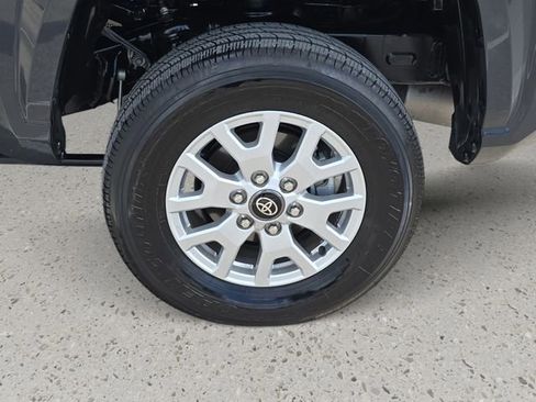 Used 2026 Toyota Tacoma SR5 AWD/4WD image 33
