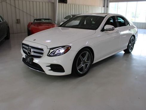 Used 2019 Mercedes-Benz E 300 image 35