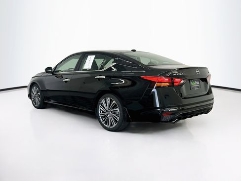 Used 2024 Nissan Altima 2.5 SL FWD image 5