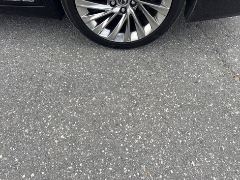 Used 2019 Lexus ES 300h w/ Accessory Package 2 FWD image 22