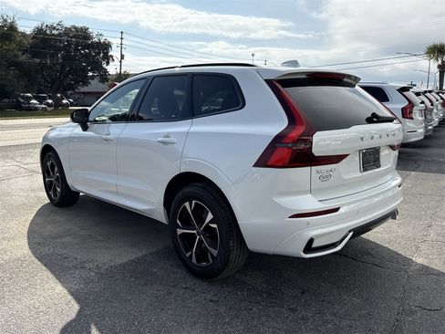 New 2026 Volvo XC60 B5 Core w/ Protection Package image 3