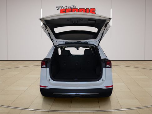 Used 2022 Chevrolet Equinox LT FWD image 9