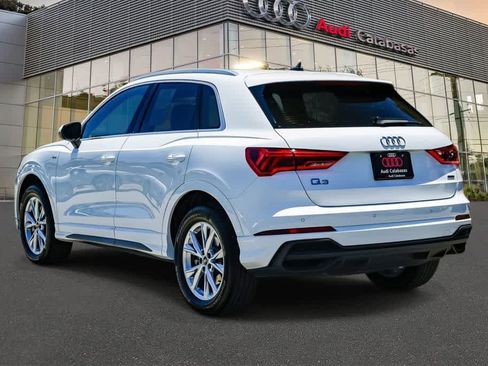 Used 2023 Audi Q3 2.0T Premium AWD/4WD image 2