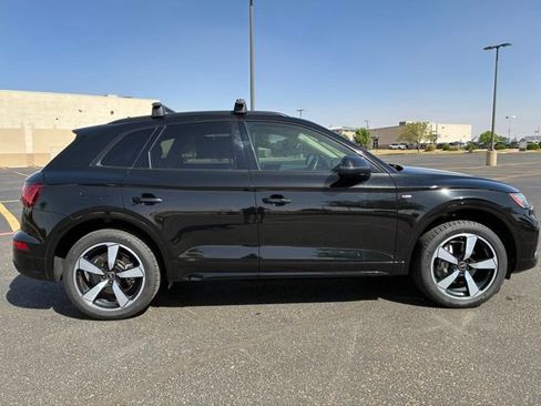 Used 2023 Audi Q5 2.0T Premium Plus w/ Premium Plus Package AWD/4WD image 7