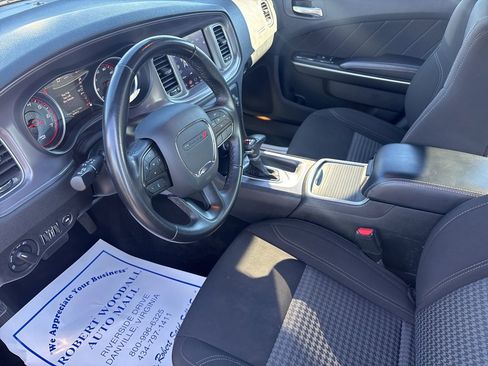 Used 2023 Dodge Charger SXT image 11