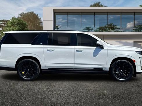 Certified 2023 Cadillac Escalade ESV Sport Platinum w/ LPO, ONYX Package AWD/4WD image 3