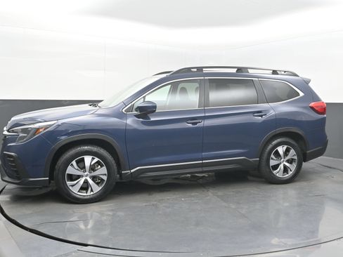 Used 2025 Subaru Ascent Premium AWD/4WD image 5
