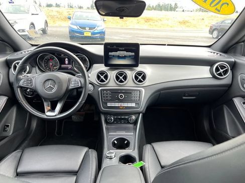Used 2019 Mercedes-Benz CLA 250 4MATIC image 11