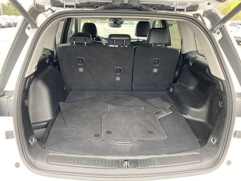 Used 2023 Jeep Grand Cherokee Limited AWD/4WD image 21