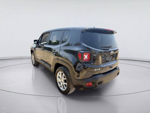 Used 2023 Jeep Renegade Latitude AWD/4WD image 9