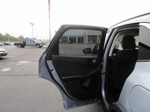 Used 2022 Ford Escape SE w/ Convenience Package image 18