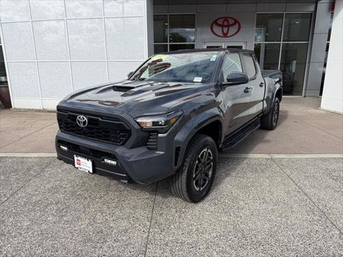 Certified 2024 Toyota Tacoma TRD Sport AWD/4WD image 2