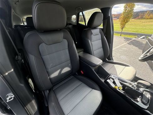 New 2026 Chevrolet Trax LT image 29