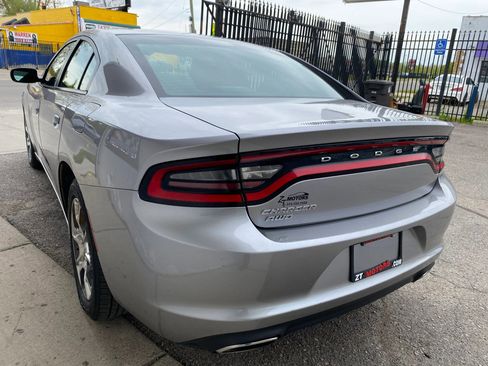 Used 2015 Dodge Charger SE AWD/4WD image 2