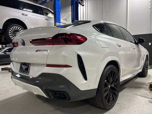 Used 2020 BMW X6 M50i w/ Executive Package image 2