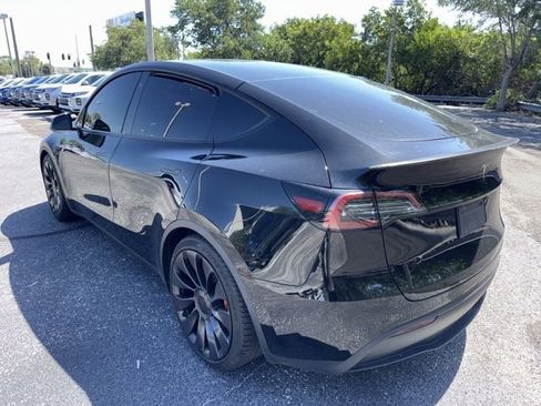 Used 2023 Tesla Model Y Performance AWD/4WD image 6
