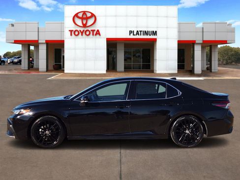 Used 2023 Toyota Camry XSE w/ Navigation Package image 3