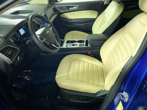 Used 2022 Ford Edge SEL w/ Convenience Package image 4