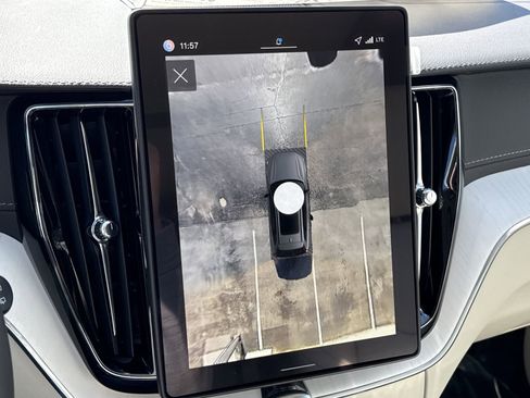 New 2026 Volvo XC60 B5 Ultra w/ Protection Package Premier image 26