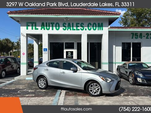 Used 2017 Toyota Yaris iA image 1