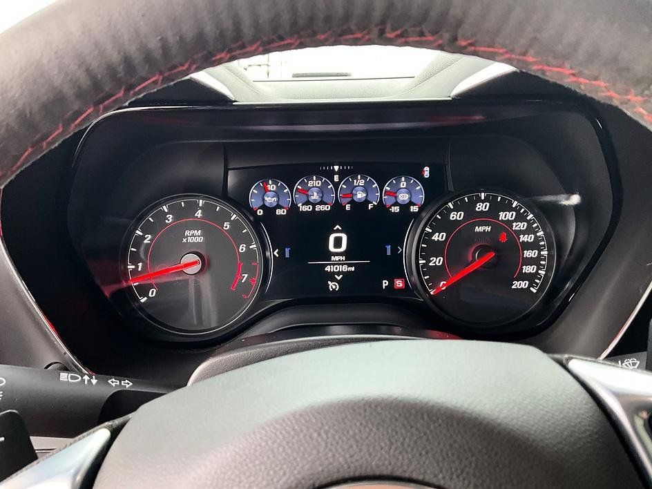 Used 2021 Chevrolet Camaro ZL1 RWD image 17