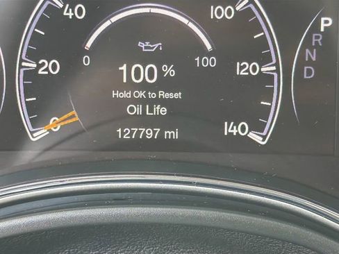 Used 2020 Jeep Grand Cherokee Laredo image 34