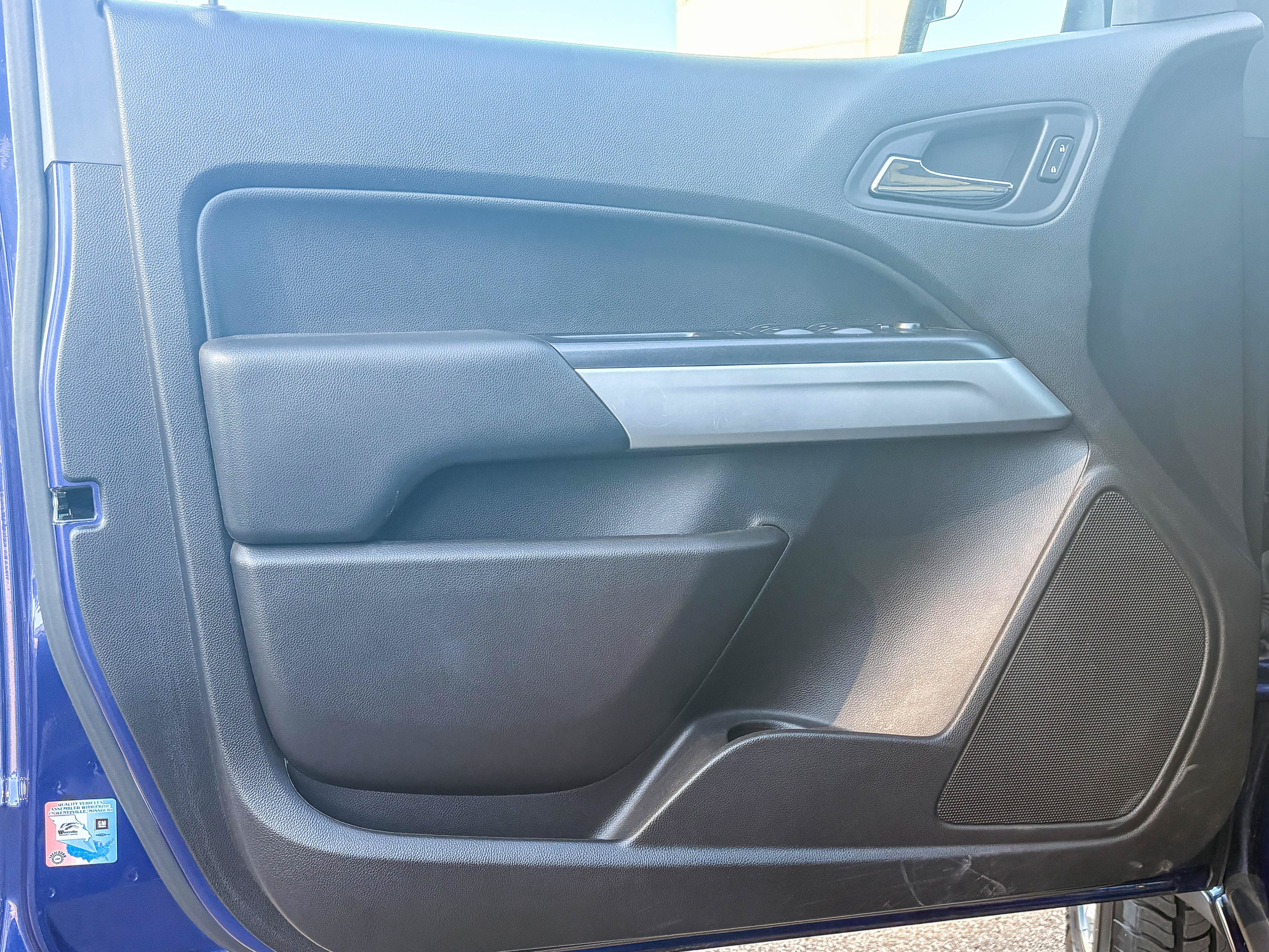 Used 2016 Chevrolet Colorado LT w/ Luxury Package, Chrome RWD image 20