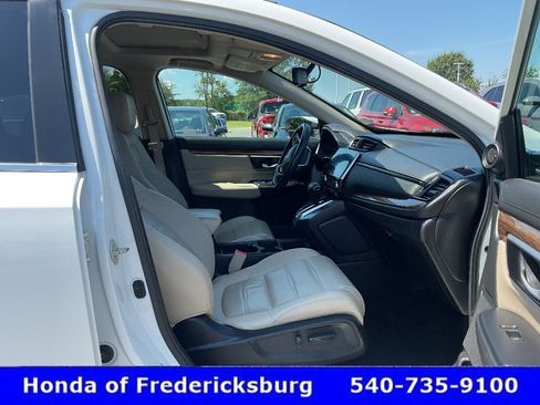 Certified 2019 Honda CR-V Touring image 18