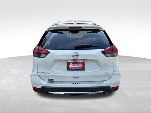 Used 2019 Nissan Rogue SL w/ Premium Package FWD image 4