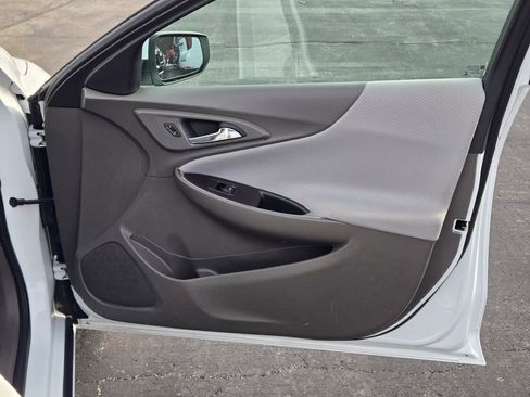 Used 2022 Chevrolet Malibu LT image 5
