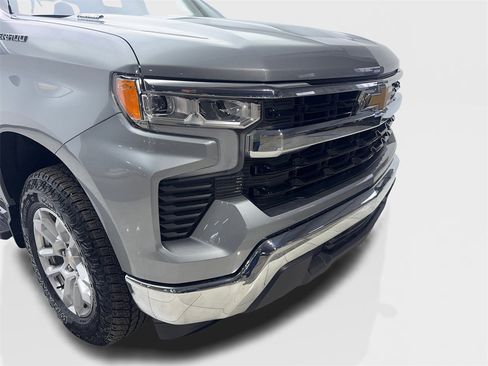 Used 2025 Chevrolet Silverado 1500 LT w/ Protection Package image 17
