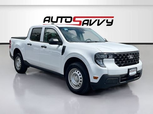 Used 2025 Ford Maverick XL w/ Equipment Group 102A AWD/4WD image 1