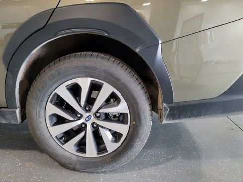 Certified 2025 Subaru Outback Premium w/ Popular Package #1A image 12