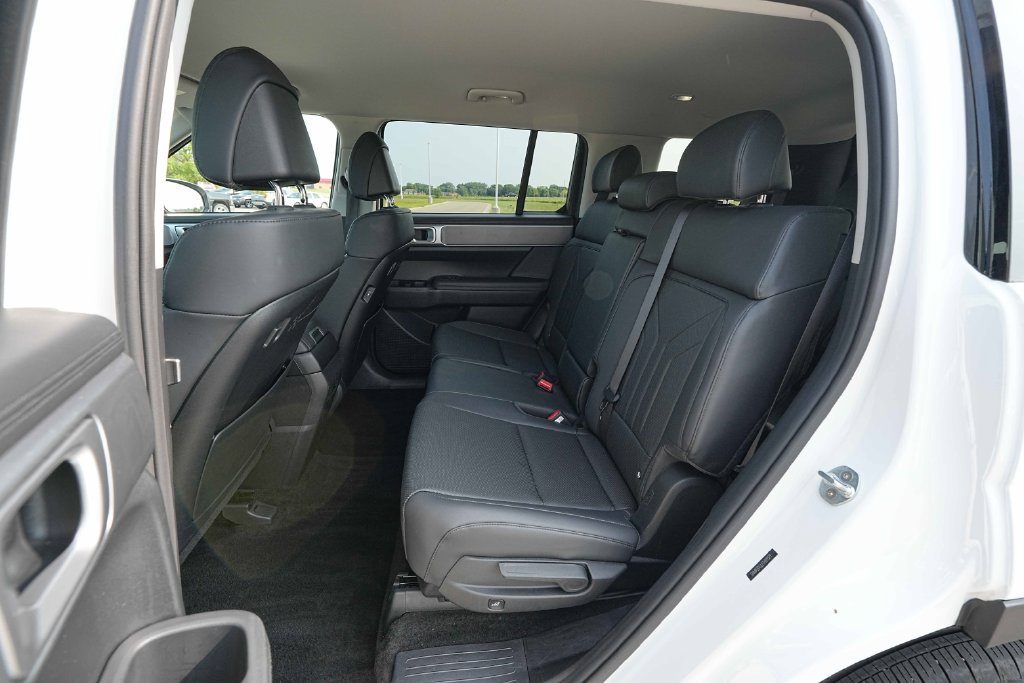 Used 2026 Hyundai Santa Fe SEL AWD/4WD image 20