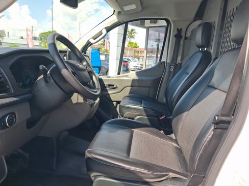 Used 2021 Ford Transit 250 Low Roof RWD image 10