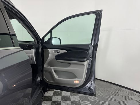 Used 2019 Honda Ridgeline RTL-E image 33