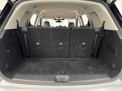 Used 2025 Nissan Pathfinder SL FWD image 33