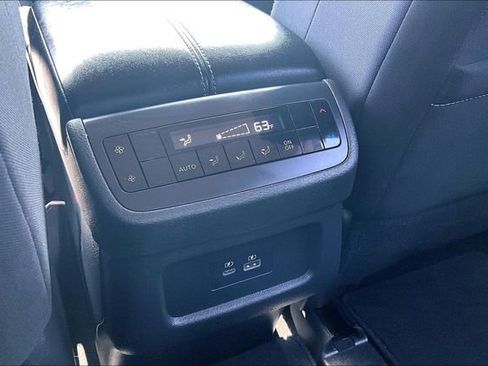 Certified 2022 Nissan Pathfinder SV FWD image 10