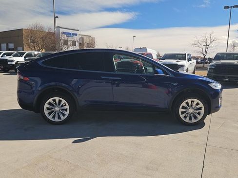 Used 2016 Tesla Model X 90D image 4