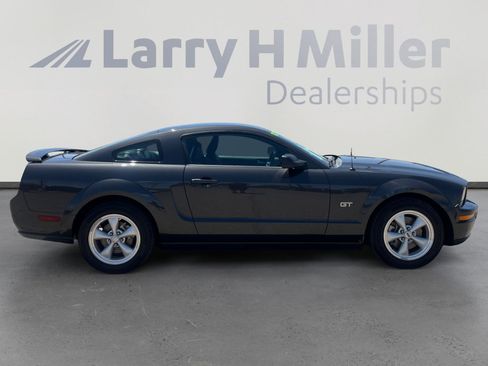 Used 2007 Ford Mustang GT RWD image 6