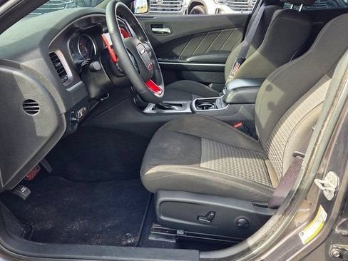 Used 2022 Dodge Charger Scat Pack RWD image 5