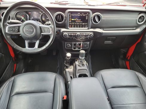 Used 2023 Jeep Wrangler Unlimited Sahara w/ Cold Weather Group AWD/4WD image 24