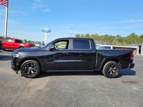 Used 2021 RAM 1500 Limited w/ Night Edition image 4