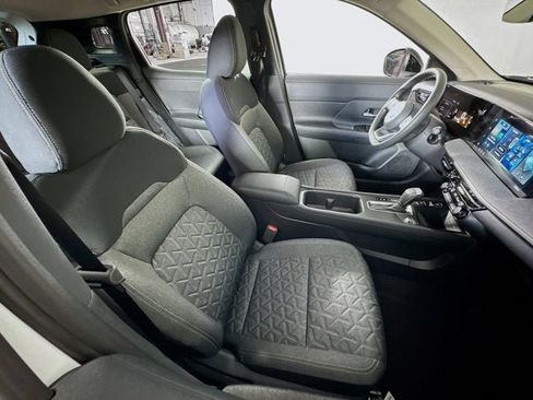 New 2026 Nissan Kicks SV w/ Interior Electronics Package AWD/4WD image 24