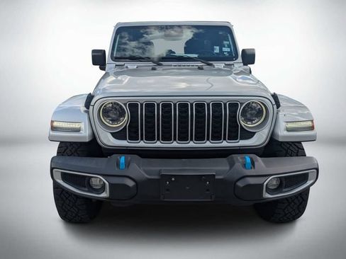 Used 2024 Jeep Wrangler Unlimited Sahara AWD/4WD image 9